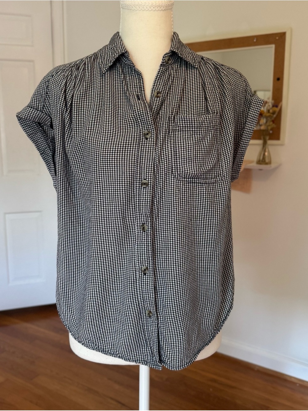 Japna S/S Black & White Gingham Check Button Front Lightweight Rayon Top XS/S